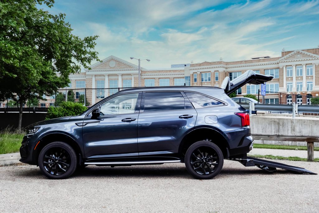 What's New With the 2021 Wheelchair Accessible Kia Sorento? - Freedom  Motors USA