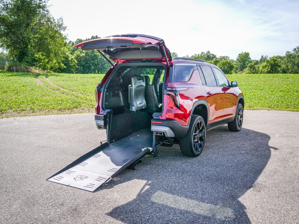 2024 Chevy Traverse Cul-de-sac-1