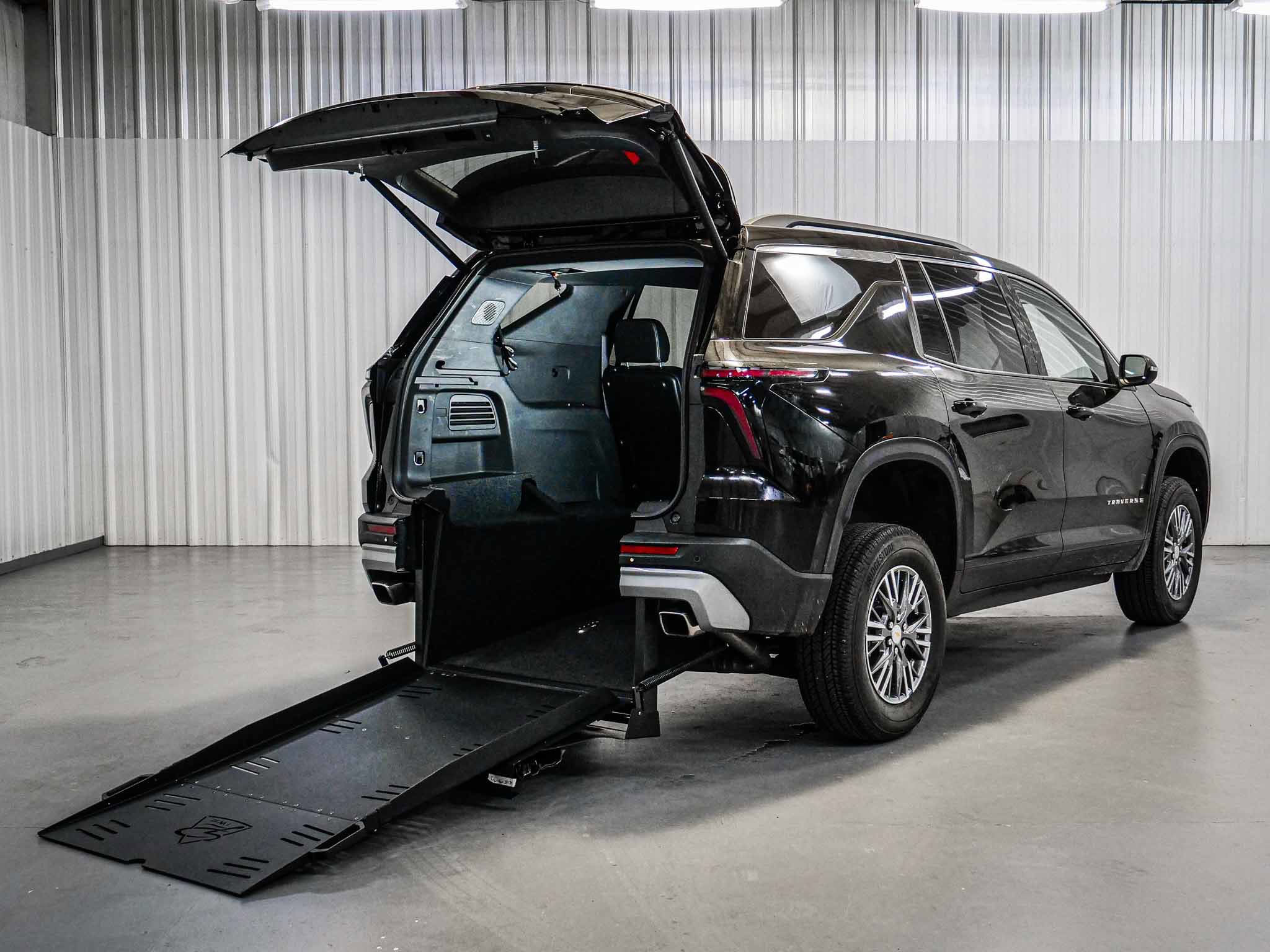 2025 Chevrolet Traverse LT's photo