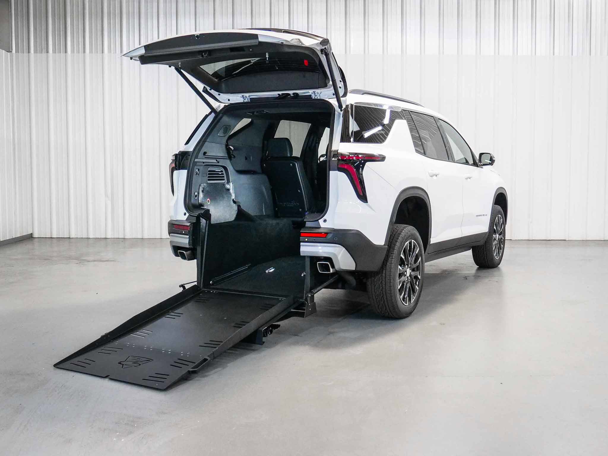 2026 Chevrolet Traverse LT's photo