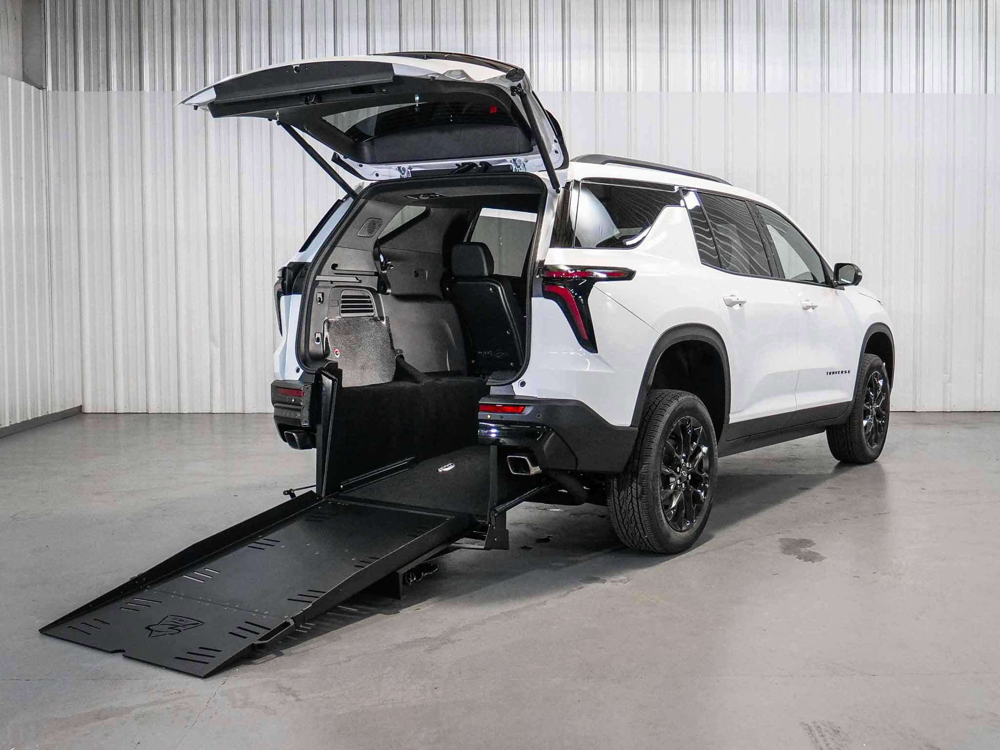 2026 Chevrolet Traverse LT's photo