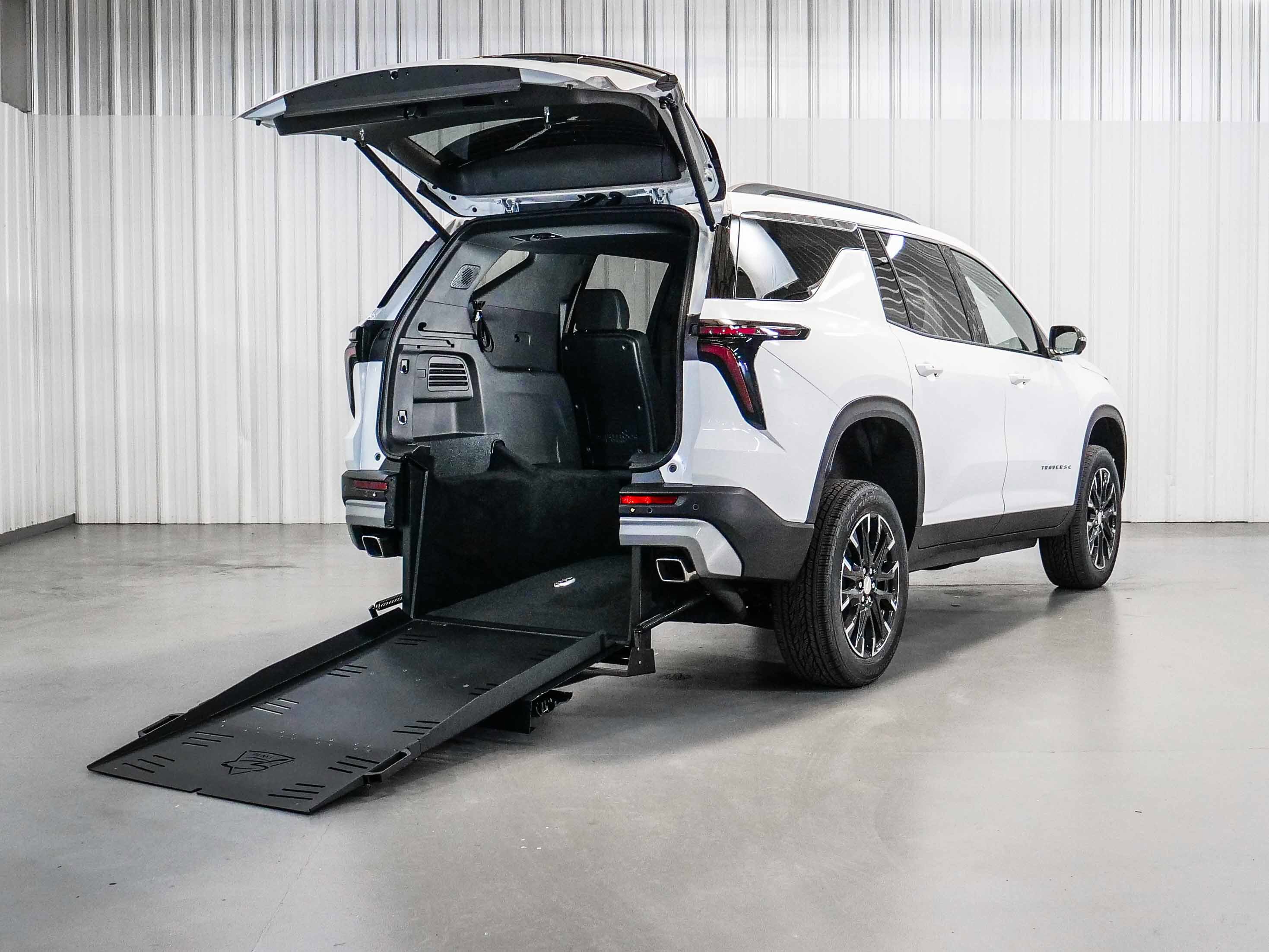 2026 Chevrolet Traverse LT's photo