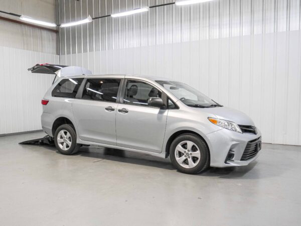 2020 Toyota Sienna L