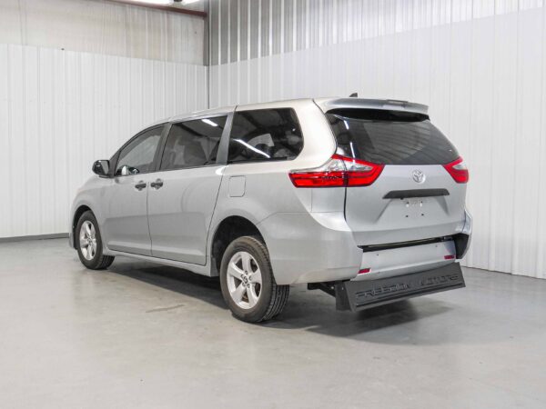 2020 Toyota Sienna L
