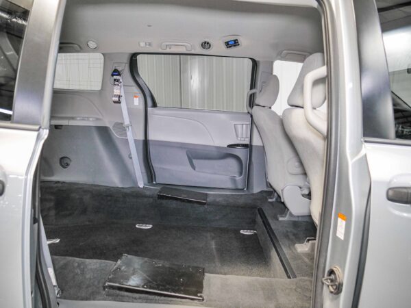 2020 Toyota Sienna L