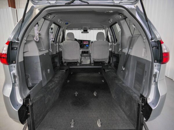 2020 Toyota Sienna L