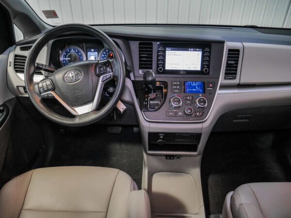 2020 Toyota Sienna L