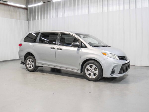 2020 Toyota Sienna L