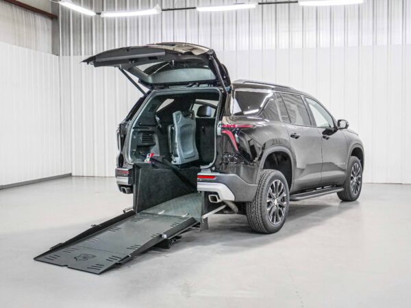 2025 Chevrolet Traverse FWD LT