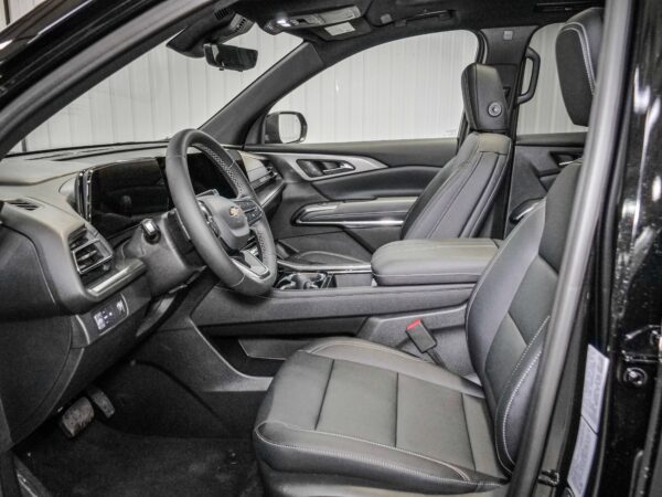 2025 Chevrolet Traverse FWD LT