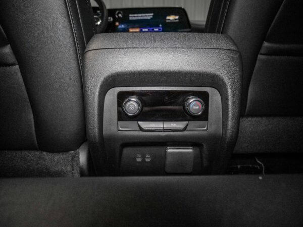 2025 Chevrolet Traverse FWD LT