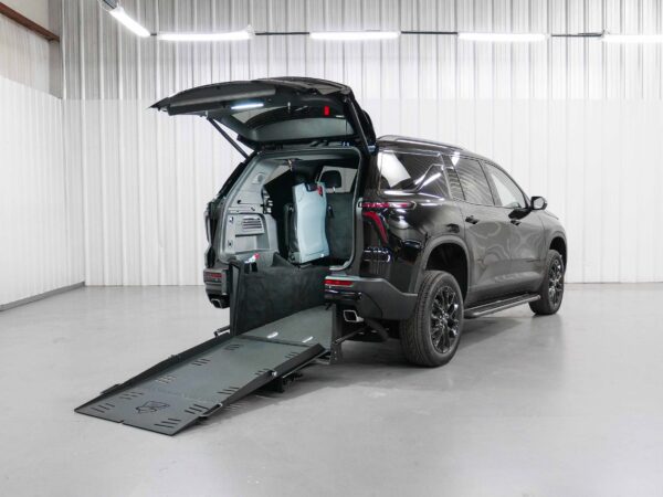 2025 Chevrolet Traverse FWD LT