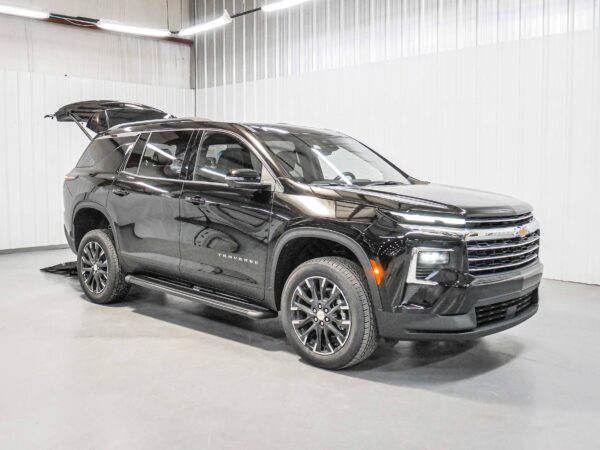 2025 Chevrolet Traverse FWD LT