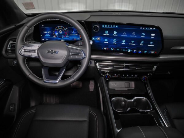2025 Chevrolet Traverse FWD LT