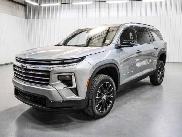 2026 Chevrolet Traverse FWD LT