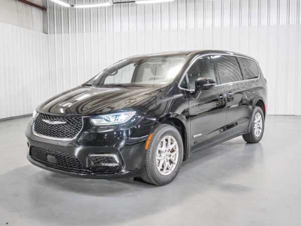 2024 Chrysler Pacifica Touring