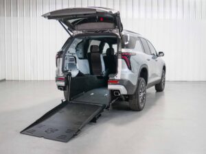 2026 Chevrolet Traverse FWD LT