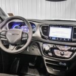 2024 Chrysler Pacifica Touring