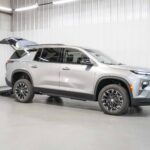 2026 Chevrolet Traverse FWD LT