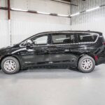 2024 Chrysler Pacifica Touring