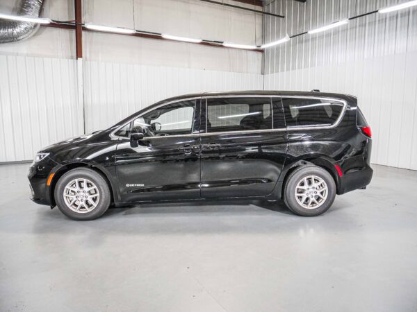2024 Chrysler Pacifica Touring