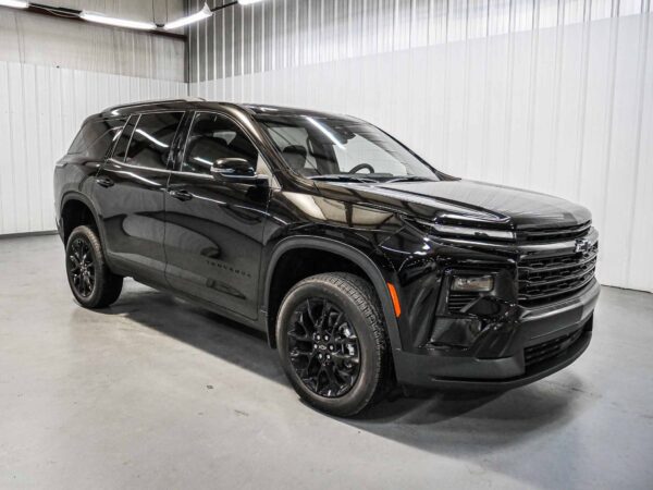 2026 Chevrolet Traverse FWD LT