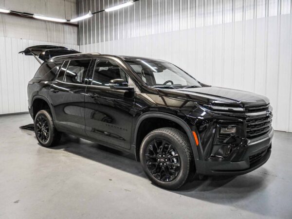 2026 Chevrolet Traverse FWD LT