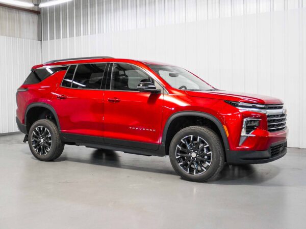 2026 Chevrolet Traverse FWD LT