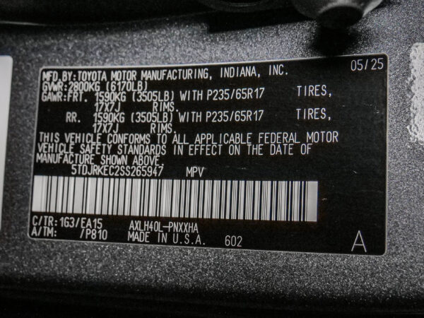 2025 Toyota Sienna XLE