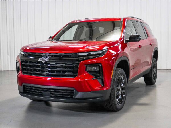 2026 Chevrolet Traverse FWD LT