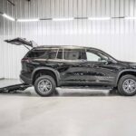 2025 Chevrolet Traverse FWD LT