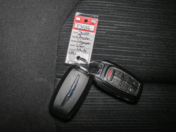 2022 Chrysler Voyager LX