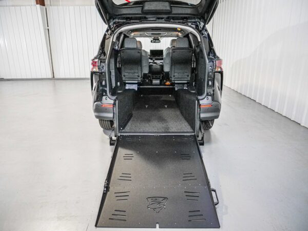 2026 Toyota Sienna XLE 8-Passenger
