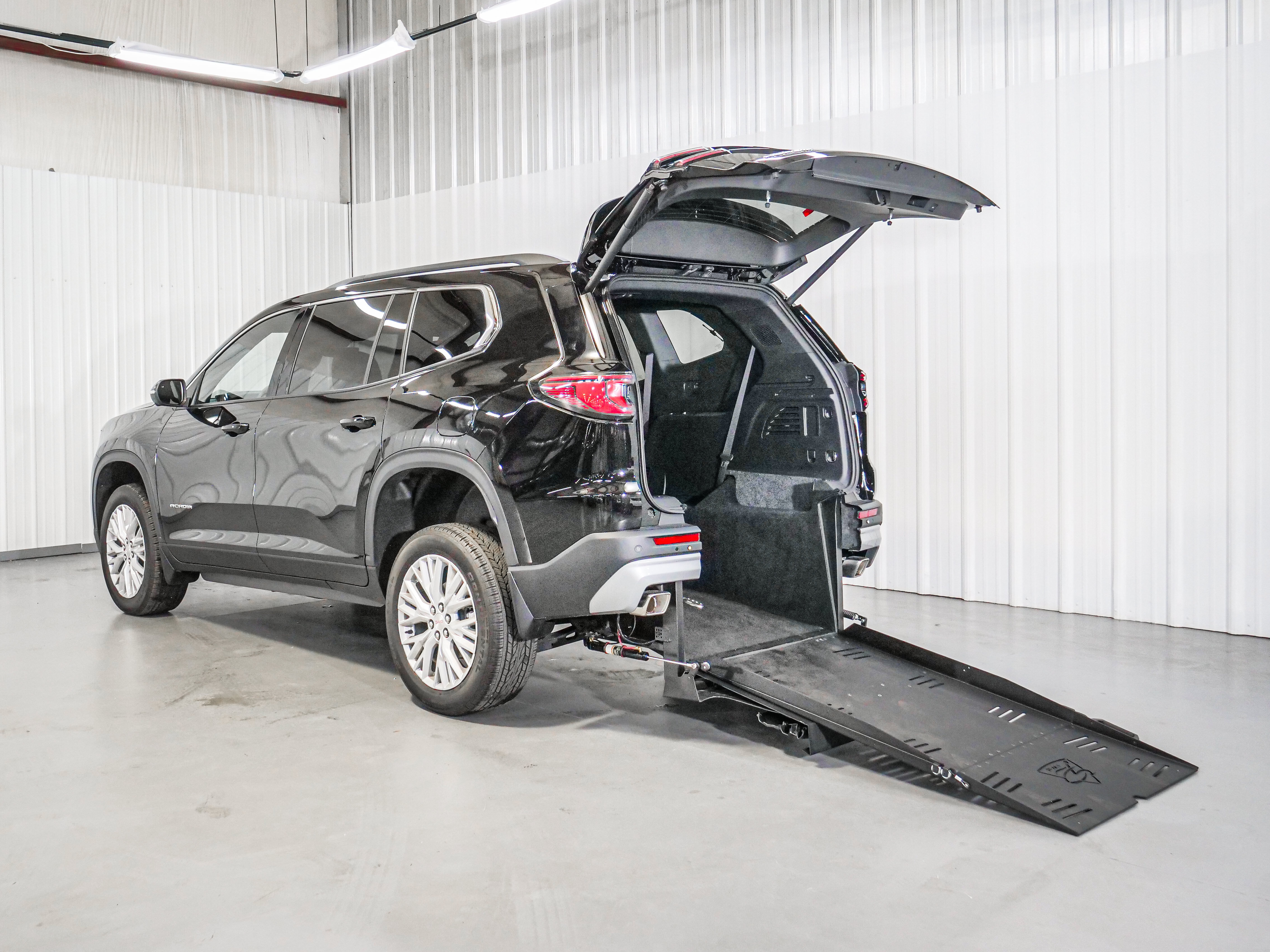 2026 GMC Acadia Elevation - Photo 11