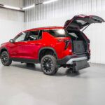 2026 Chevrolet Traverse FWD LT