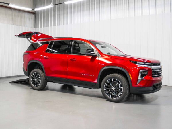 2026 Chevrolet Traverse FWD LT