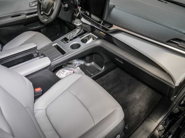 2026 Toyota Sienna XLE 8-Passenger