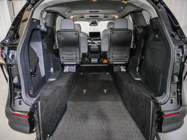 2026 Toyota Sienna XLE 8-Passenger