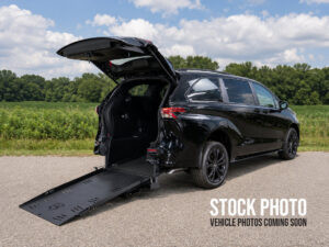 2026 Toyota Sienna XLE 8-Passenger