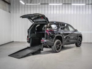2027 Chevrolet Traverse FWD LT