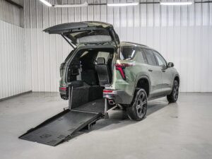 2027 Chevrolet Traverse FWD LT