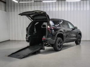 2027 Chevrolet Traverse FWD LT