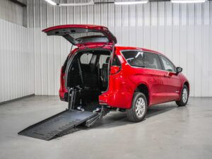 2025 Chrysler Voyager LX