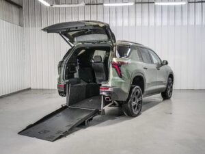 2027 Chevrolet Traverse FWD LT