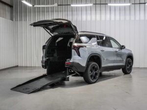 2027 Chevrolet Traverse FWD LT