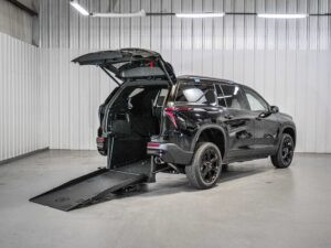 2027 Chevrolet Traverse FWD LT