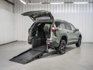 2027 Chevrolet Traverse FWD LT
