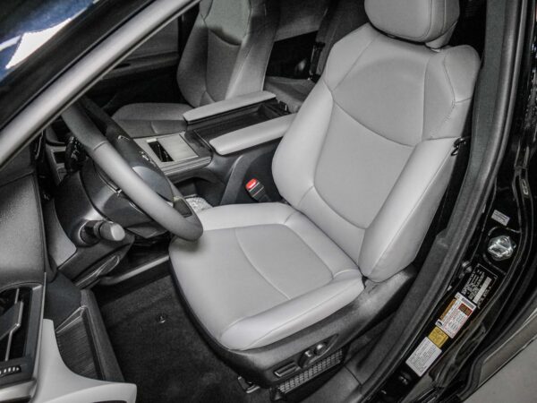 2026 Toyota Sienna XLE 8-Passenger