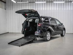 2026 Toyota Sienna XLE 8-Passenger