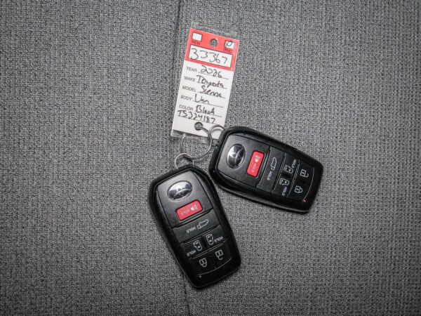 2026 Toyota Sienna LE